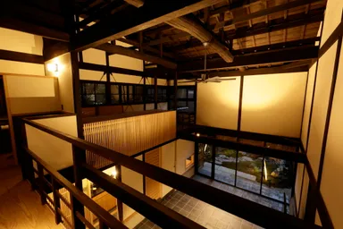 『たわら庵』吹き抜け土間