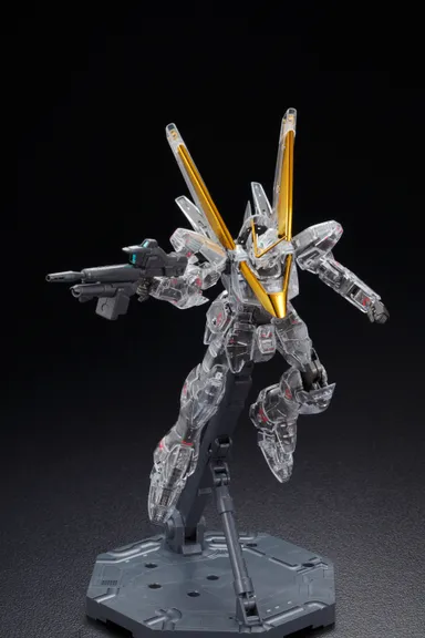 MG 1/100 V2ガンダムVer.Ka メカニカルクリア／ゴールドメッキVer.