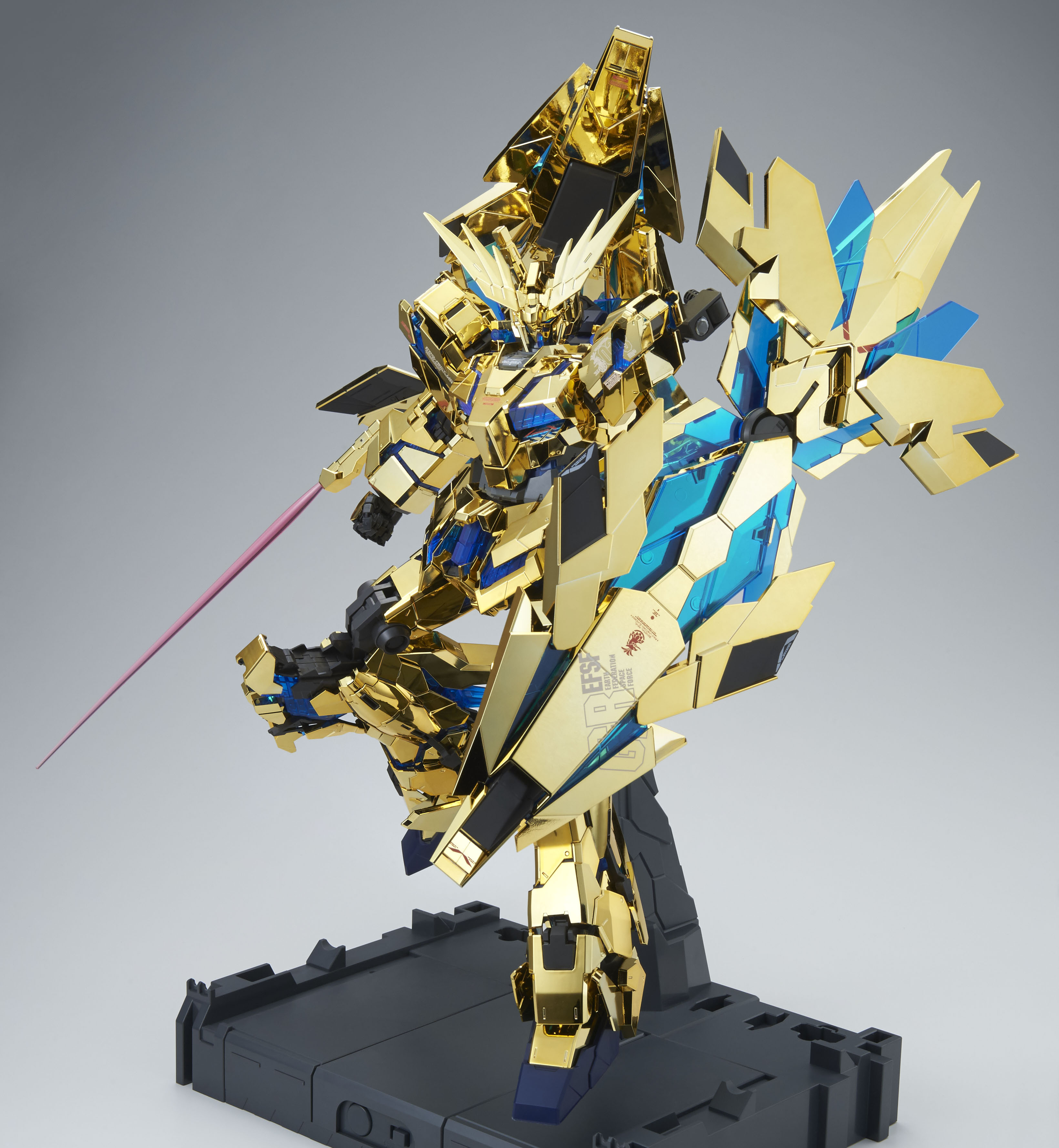 金色の不死鳥”ユニコーンガンダム3号機 フェネクス、 ガンプラ最