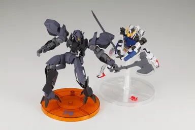 鉄血のディスプレイスタンド　イメージ2