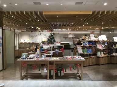 GIFT STATION　博多マルイ店