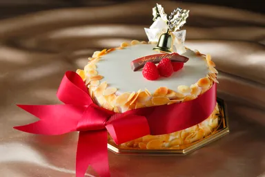 クリスマスケーキ「カシスフロマージュブラン」イメージ