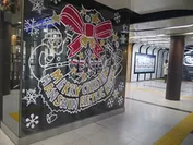 ＜神戸三宮駅の装飾（昨年）＞