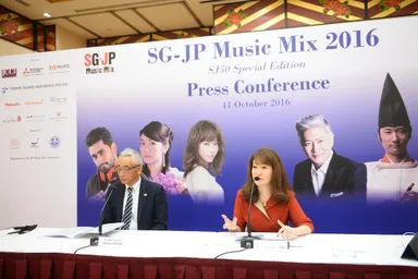 シンガポール記者会見の模様