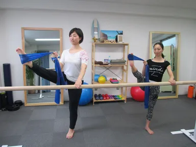 バーレッスンストレッチ