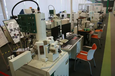 研究拠点環境の整備例：テクノプラザ