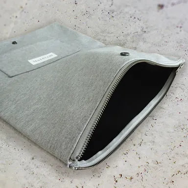 クラッチバッグ　カットソー２