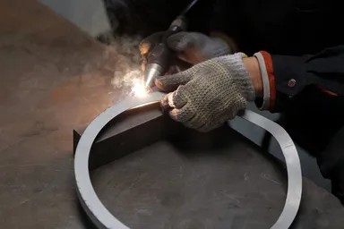 各パーツを溶接