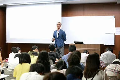 エコスタイル 中島 健吾による当日の授業の様子1(出典：日経エデュケーションチャレンジ公式ホームページ)