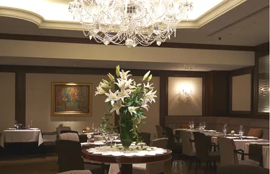 ジュピター(如水会館)　店内