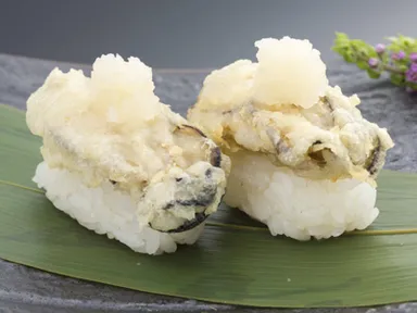 ・かき天にぎり　380円（税抜）