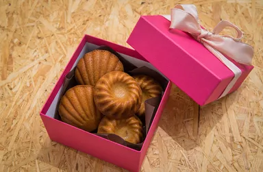 グルテンフリーミニクグロフ＆マドレーヌBOX　￥3,200