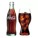リーデル社のグラスで味わうコカ・コーラ