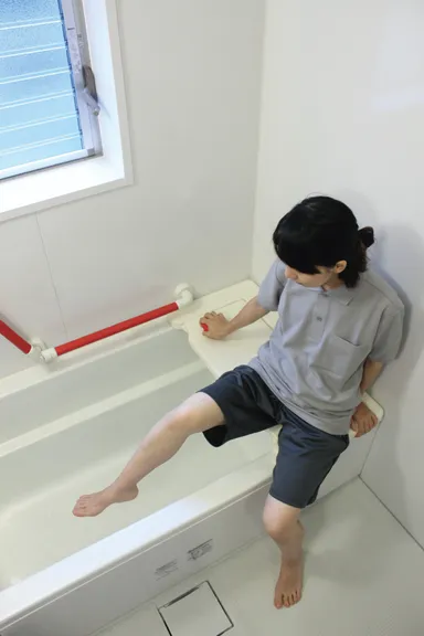 座位入浴での動作例