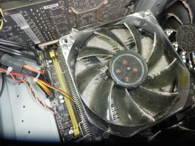 PC内部お掃除前