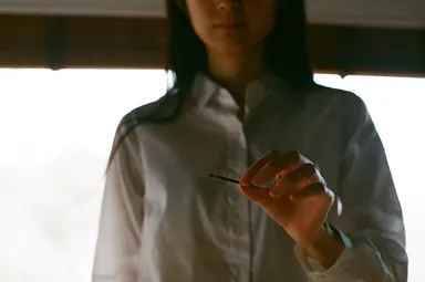 火が消えるのを待つ