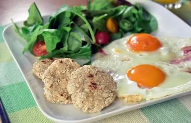 食物繊維たっぷり！「オートミールのクイックヨーグルトブレッド」