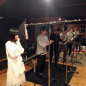 佐倉綾音さん：写真一番左