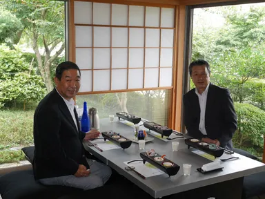 創作料理「紫水庵」にて。美味しい豆腐料理ととれたて野菜を堪能