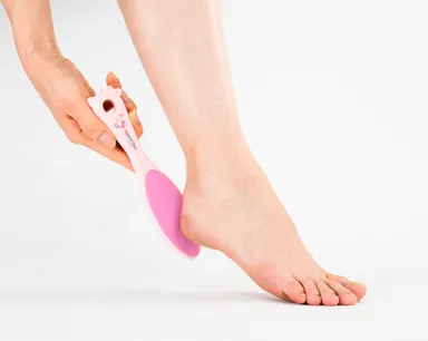 かかとやすり使用イメージ