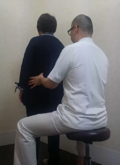 ベッド・着替え不要の施術