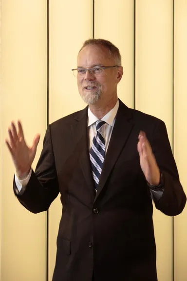 ビル・アンドリュース博士