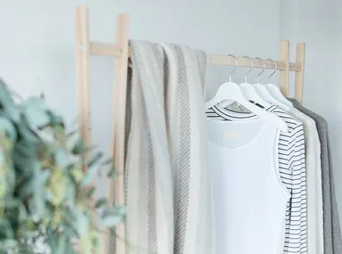 定番のホワイト(白)