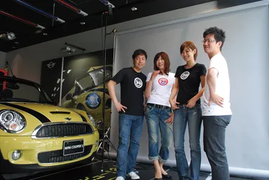 スタッフもMINI COLLECTION.でお待ちしています