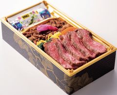 飛騨牛ローストビーフ使用 牛しぐれ寿司