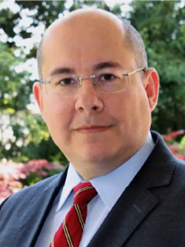 アウグスト ペスタナ 氏