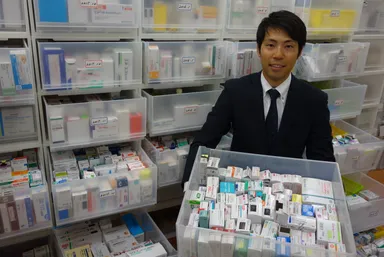 医薬品倉庫の様子