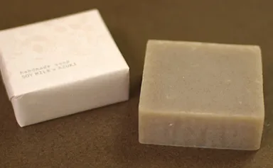 豆乳アズキ石鹸
