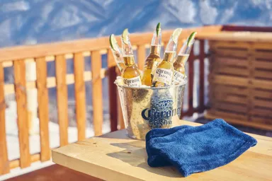 B賞「CORONA ESCAPE PACK」