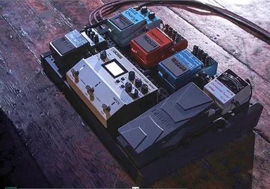 『EV-30』使用イメージ(ペダルボード組み込み時)