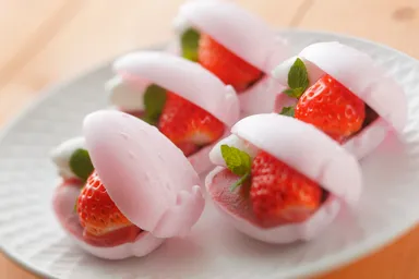 自分でつくるいちごもなか