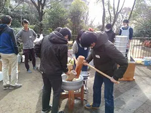 お餅つき（イメージ）