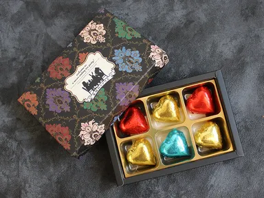 「ボックス入りハートチョコレート」