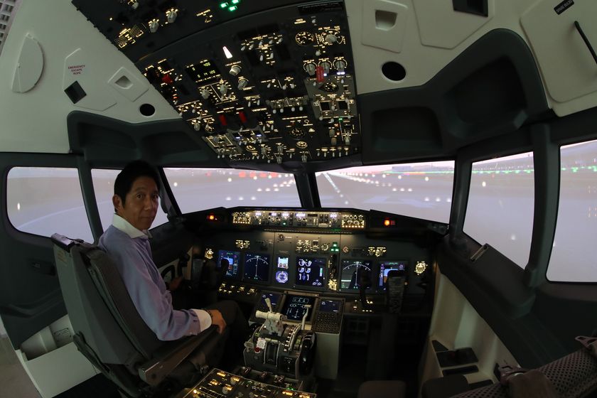 西日本唯一のフライトシミュレーターセンター
『テクノバード』を神戸市長田区に2月3日オープン