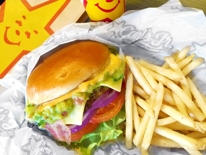 カリフォルニア発プレミアムバーガー
「Carl’s Jr.(R)」3号店を4月にオープン！