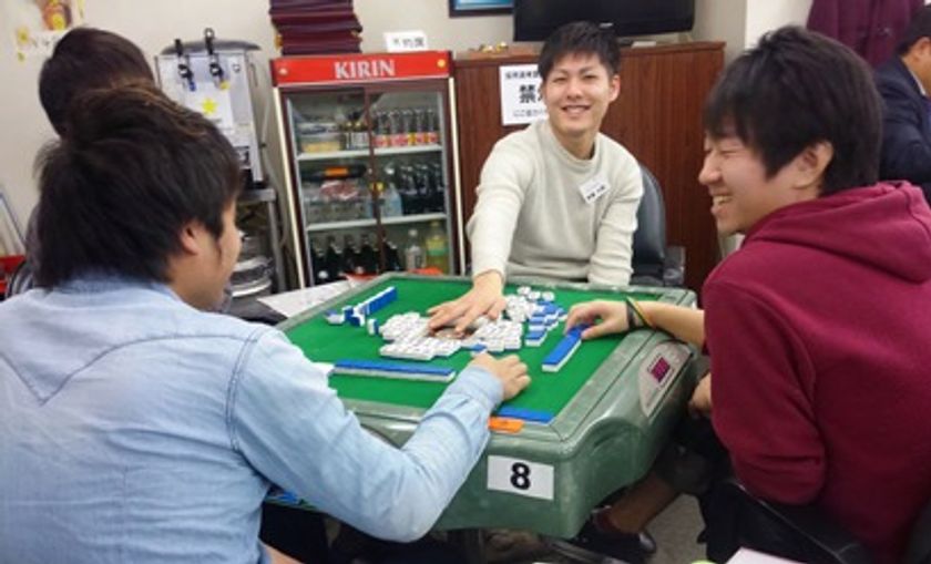 [ミートボウル2018年卒採用イベント]
麻雀で内定リーチ？！
「エントリーシート代わりの麻雀採用」を2/16に東京にて開催。