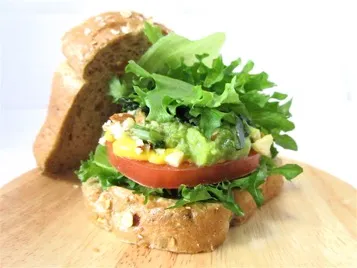 ビーガンサンド　￥590