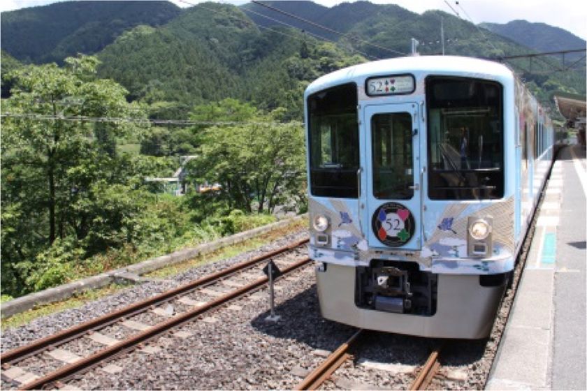 NKBが総合プロデュース・オペレーションを手がける
全席レストラン車両観光電車　
西武 旅するレストラン「52席の至福」×
「メゾン・ド・マリアージュ」
貸切の観光電車内で挙げるオリジナルウエディング　
2017年2月1日から受付開始！