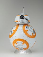 スター・ウォーズの「BB-8」を1/2サイズでプラモデル化　バンダイ新技術の初採用で立体感を実現