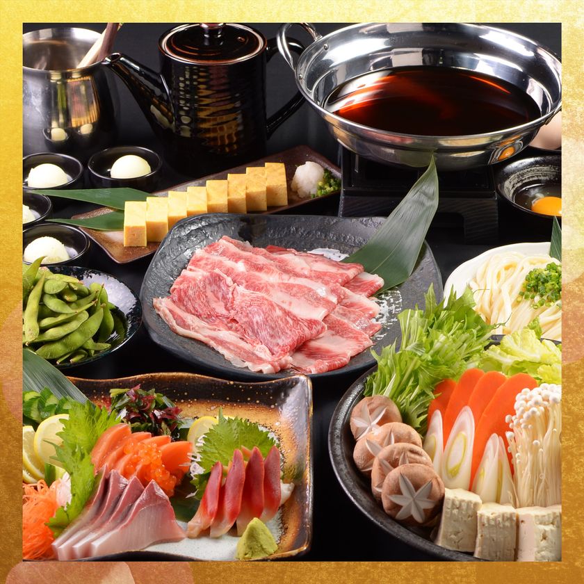 「新春限定！神戸牛すき鍋コース」が特別価格で登場！
アンドモワ居酒屋店舗で3月31日までの期間限定提供