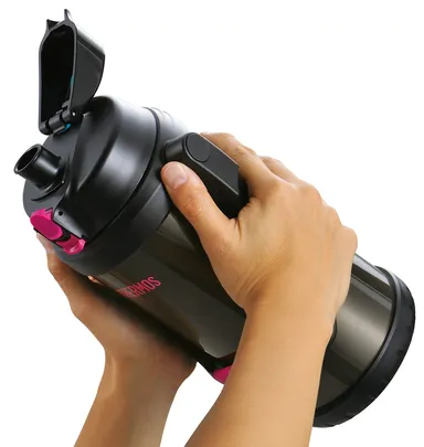 もれないシンプル構造のキャップユニットでそのまま飲める