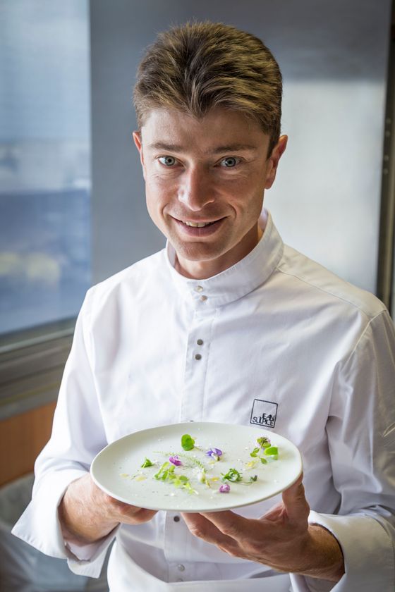 エールフランス、ミシュラン2つ星シェフの新メニュー提供
　パリ発ビジネスクラスで1月から3月末までの期間限定
～仏・サヴォワの食材を使ったメインディッシュ6種～