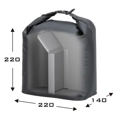 ポーチ内部には位置調整可能な仕切り付きで効率的な収納が可能