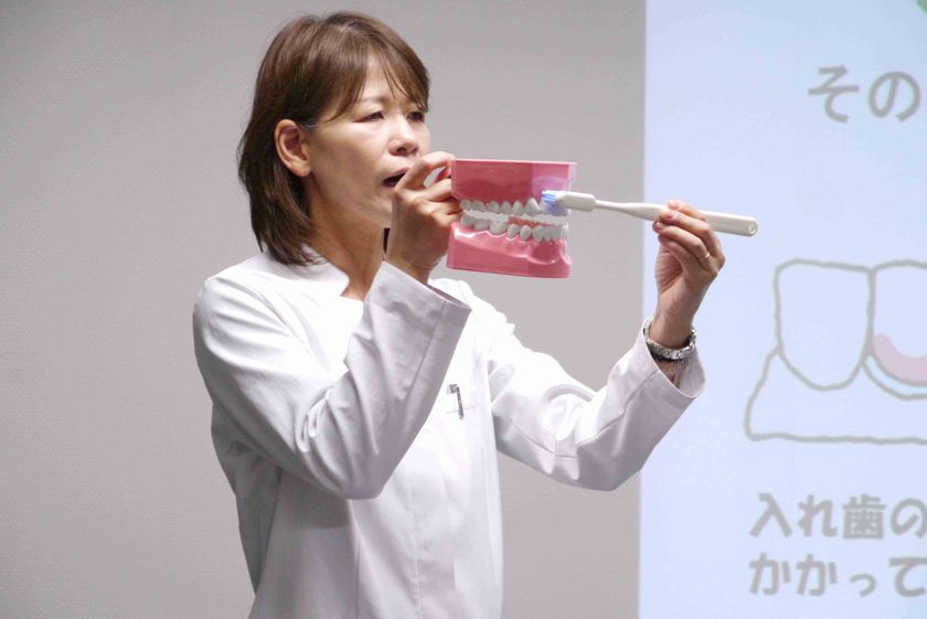 歯科衛生士就業人数不足解消に向けて復職支援を強化　
歯科衛生士の現場復帰と再就職をサポートする
再就職応援セミナーを
地域に密着したリハビリ特化型デイサービスで開催