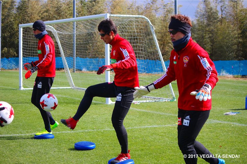 Jリーグ初、ベガルタ仙台が本格導入！
“見るチカラ”のトレーニングメガネ『Visionup(R)』