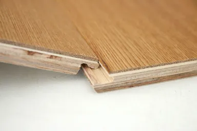 鉤形のサネが手軽さの秘密